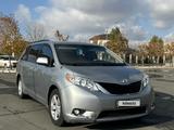 Toyota Sienna 2014 года за 13 000 000 тг. в Атырау – фото 2