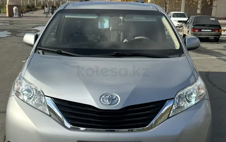 Toyota Sienna 2014 года за 13 000 000 тг. в Атырау