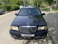 Mercedes-Benz C 200 1999 года за 2 100 000 тг. в Алматы
