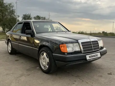 Mercedes-Benz E 280 1993 года за 2 100 000 тг. в Алматы – фото 4