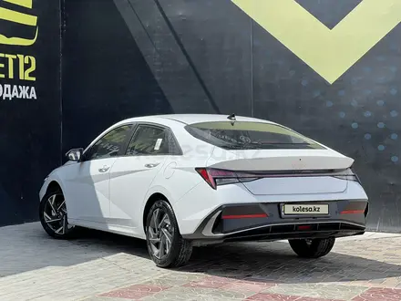 Hyundai Elantra 2021 года за 9 150 000 тг. в Актау – фото 3