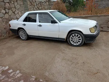 Mercedes-Benz E 260 1989 года за 850 000 тг. в Алматы – фото 6