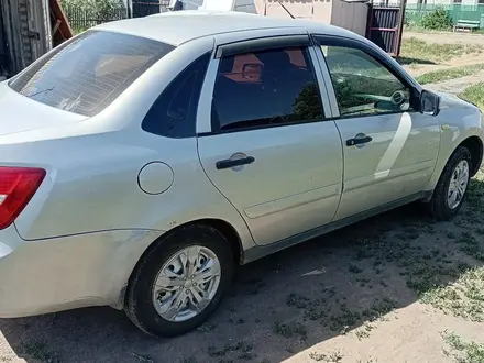 ВАЗ (Lada) Granta 2190 2014 года за 1 550 000 тг. в Караганда – фото 2