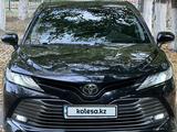 Toyota Camry 2020 года за 15 000 000 тг. в Алматы