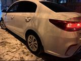 Kia Rio 2018 года за 6 200 000 тг. в Атырау – фото 3