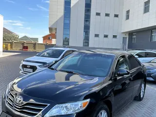 Toyota Camry, 2011