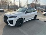 BMW X5 M 2023 года за 63 000 000 тг. в Астана