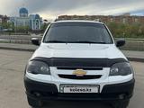 Chevrolet Niva 2014 года за 3 750 000 тг. в Астана – фото 2