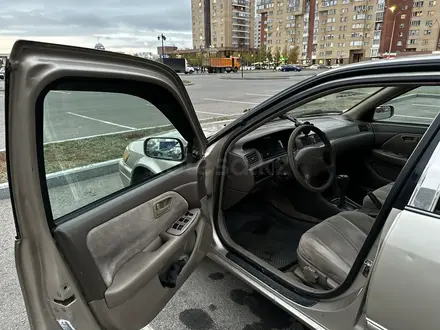 Toyota Camry 1998 года за 2 500 000 тг. в Астана – фото 10