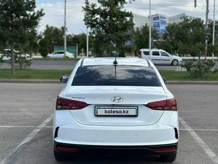 Hyundai Accent 2020 года за 8 100 000 тг. в Тараз – фото 4