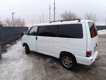 Volkswagen Transporter 1993 года за 2 500 000 тг. в Алга – фото 2