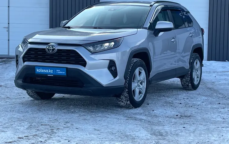 Toyota RAV4 2021 года за 15 770 000 тг. в Астана