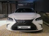 Lexus ES 250 2018 года за 25 888 888 тг. в Астана – фото 4