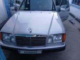 Mercedes-Benz E 200 1993 годаүшін2 200 000 тг. в Усть-Каменогорск