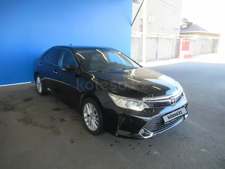 Toyota Camry 2015 года за 8 106 450 тг. в Шымкент – фото 3