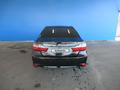 Toyota Camry 2015 года за 8 106 450 тг. в Шымкент – фото 2