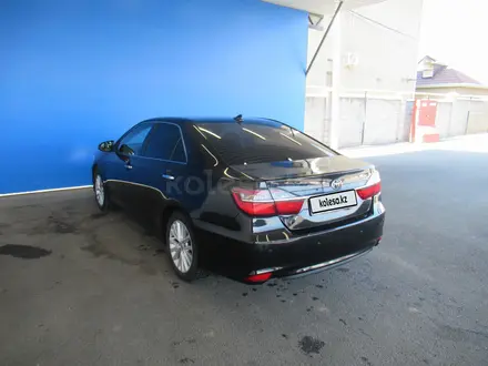 Toyota Camry 2015 года за 8 106 450 тг. в Шымкент – фото 4