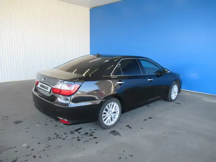 Toyota Camry 2015 года за 8 106 450 тг. в Шымкент – фото 6