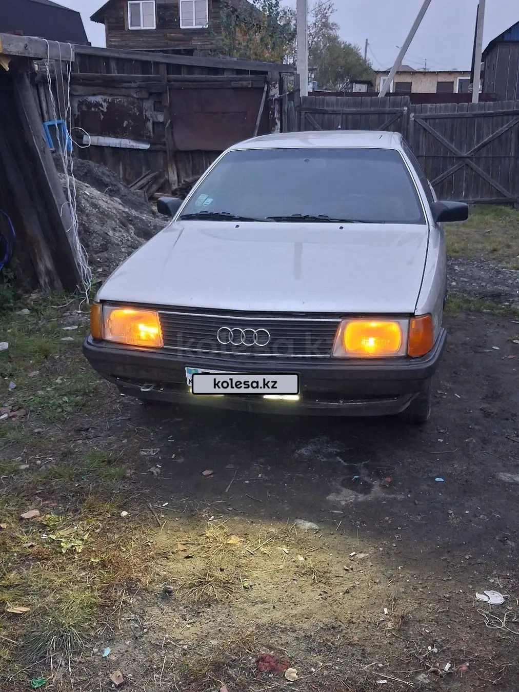 Audi 100, 1989