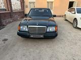 Mercedes-Benz E 320 1994 года за 3 150 000 тг. в Шымкент