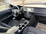 Kia Optima 2018 года за 4 850 000 тг. в Уральск – фото 2