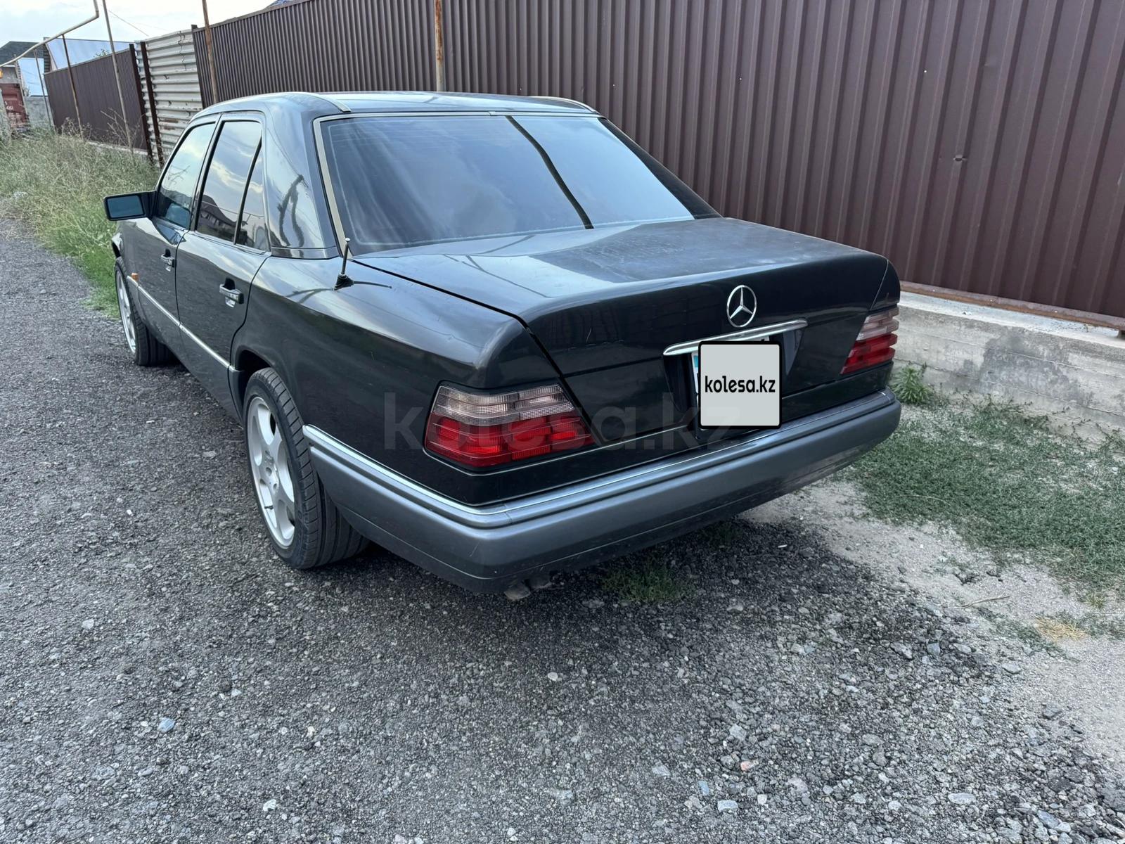 Mercedes-Benz E 280 1995 г.