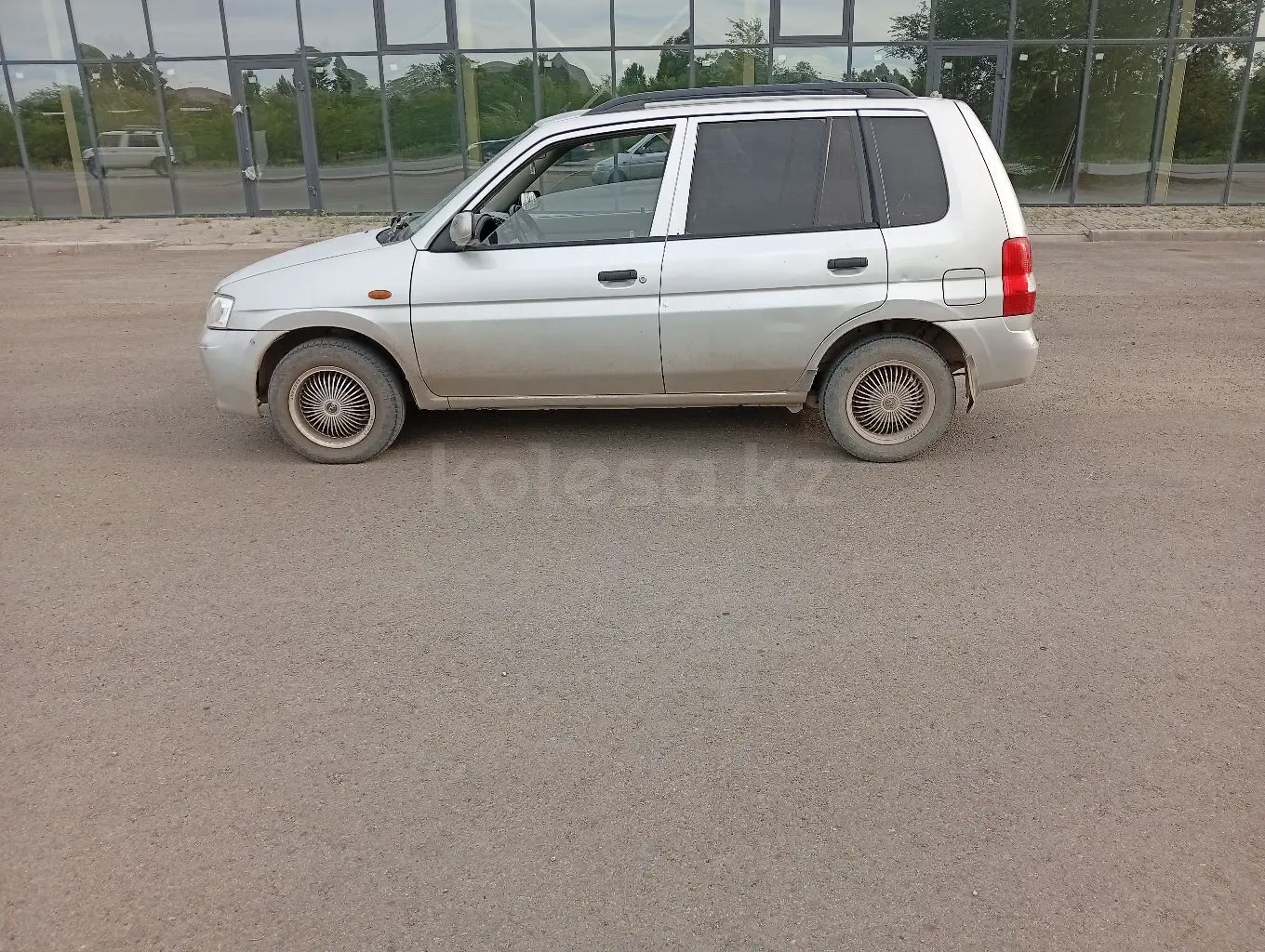 Mazda Demio, 2002