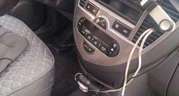 Kia Carens 2004 годаfor3 500 000 тг. в Кокшетау – фото 4