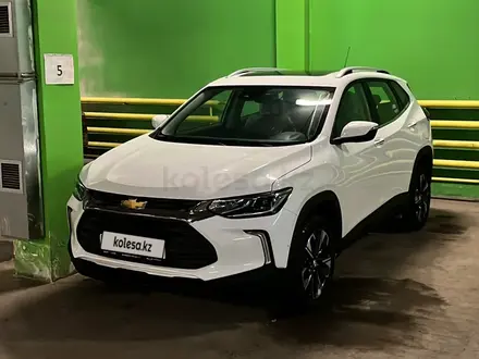 Chevrolet Tracker 2023 года за 9 600 000 тг. в Астана – фото 2