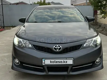 Toyota Camry 2013 года за 8 000 000 тг. в Атырау