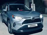 Toyota RAV4 2022 годаfor13 500 000 тг. в Сарыагаш – фото 3