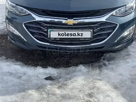 Chevrolet Malibu 2019 года за 10 000 000 тг. в Туркестан – фото 3