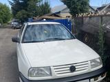 Volkswagen Vento 1994 года за 1 100 000 тг. в Караганда – фото 3