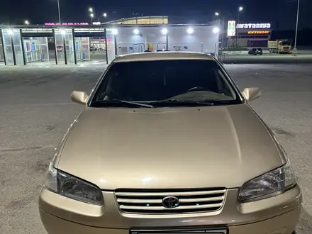 Toyota Camry 1997 года за 3 800 000 тг. в Алматы – фото 2