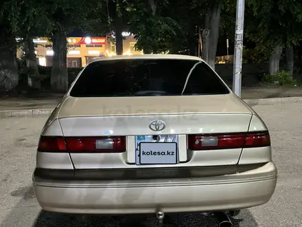 Toyota Camry 1997 года за 3 800 000 тг. в Алматы – фото 7