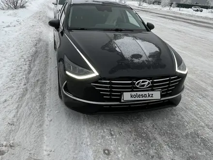 Hyundai Sonata 2019 года за 11 000 000 тг. в Астана – фото 2