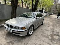 BMW 528 1998 года за 3 400 000 тг. в Алматы