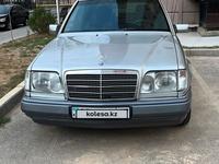 Mercedes-Benz E 220 1993 года за 2 115 939 тг. в Шымкент