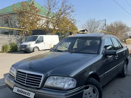 Mercedes-Benz C 180 1995 года за 1 650 000 тг. в Алматы