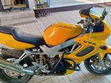 Honda  VTR 1000 1998 годаүшін1 300 000 тг. в Актобе