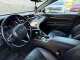 Toyota Camry 2018 года за 13 500 000 тг. в Актау – фото 5