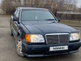 Mercedes-Benz E 220 1993 годаfor1 200 000 тг. в Талдыкорган