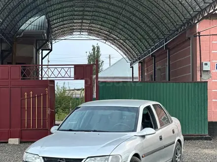 Opel Vectra 1998 года за 1 700 000 тг. в Кызылорда – фото 10