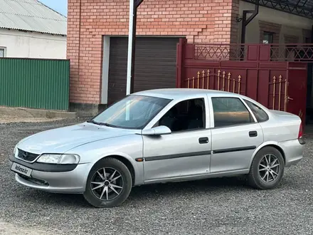 Opel Vectra 1998 года за 1 700 000 тг. в Кызылорда – фото 2