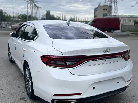 Hyundai Grandeur 2017 года за 6 500 000 тг. в Тараз – фото 4