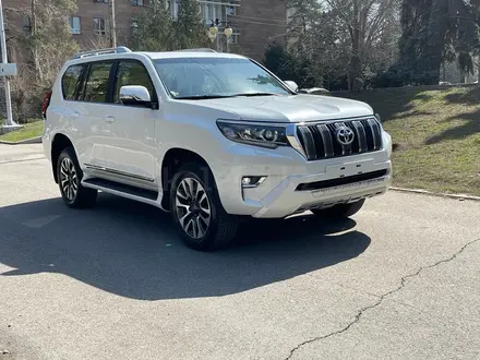 Toyota Land Cruiser Prado 2022 года за 38 000 000 тг. в Алматы – фото 4