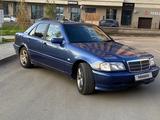 Mercedes-Benz C 180 1998 года за 2 700 000 тг. в Астана – фото 3