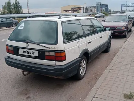 Volkswagen Passat 1992 года за 1 500 000 тг. в Астана – фото 2