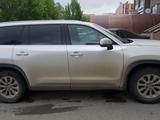 Toyota Highlander 2024 годаүшін31 000 000 тг. в Актобе – фото 2