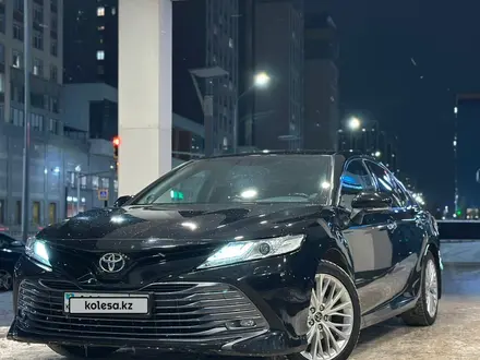 Toyota Camry 2018 года за 13 250 000 тг. в Астана – фото 6